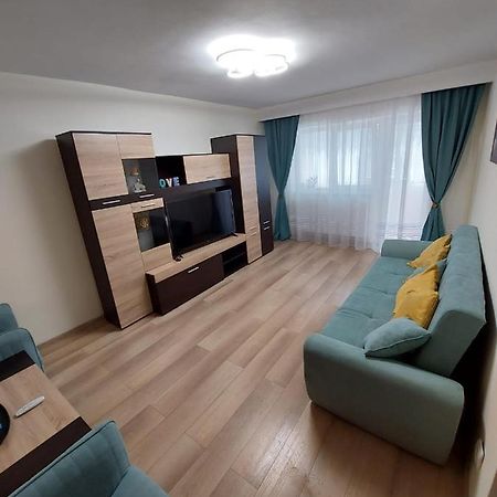 Eugenia Apartament Ploiesti Ngoại thất bức ảnh