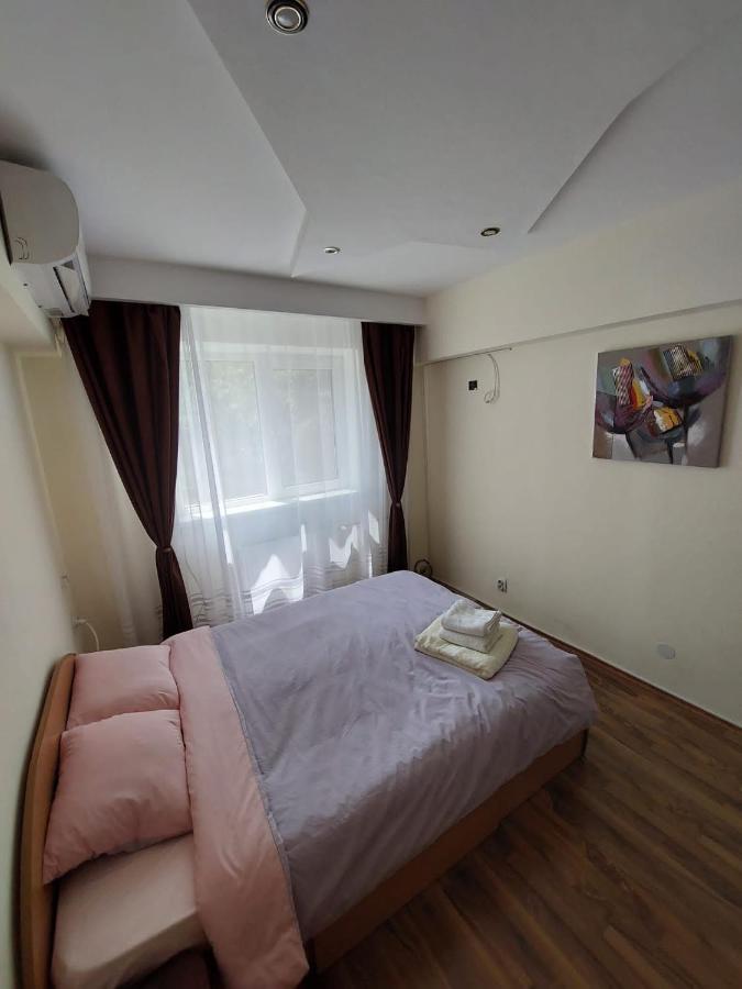 Eugenia Apartament Ploiesti Ngoại thất bức ảnh