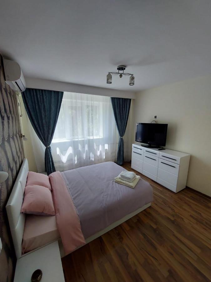 Eugenia Apartament Ploiesti Ngoại thất bức ảnh