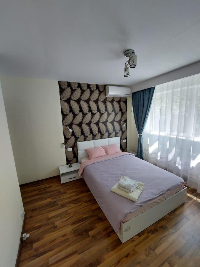 Eugenia Apartament Ploiesti Ngoại thất bức ảnh